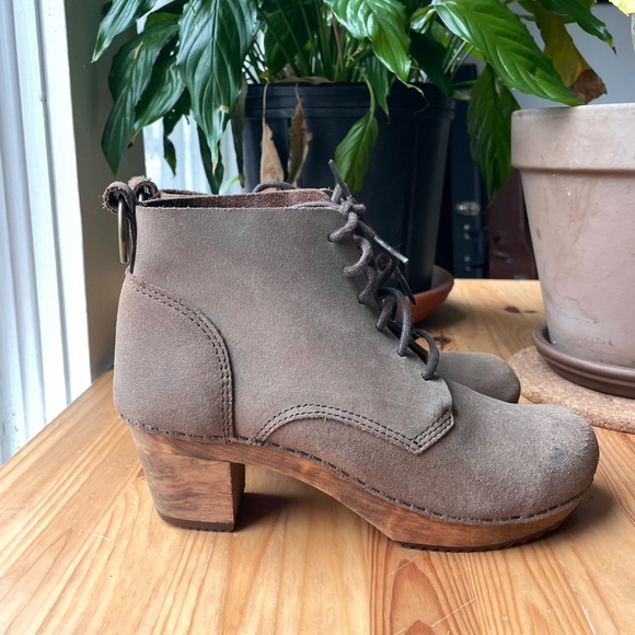 Vintage Swedish Sanita Lace Up Clog Boots Taupe Suede - Picture 6 of 7